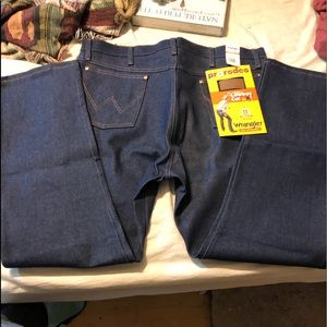 Men’s Wrangler Jeans